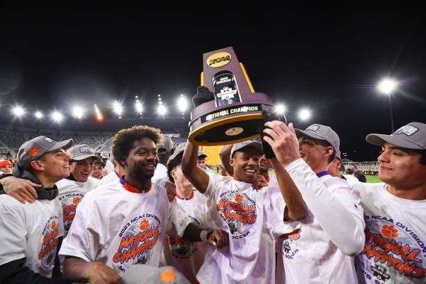 盟是一個積 盟是一個積