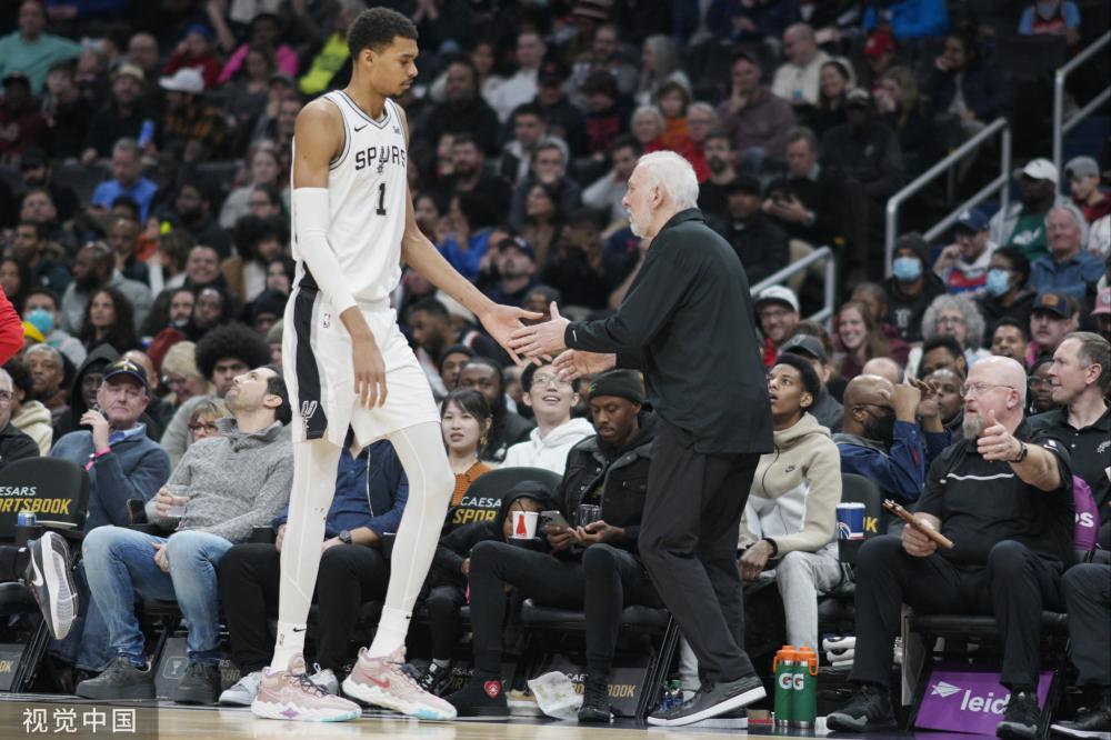 而朝鲜则对 而朝鲜则对